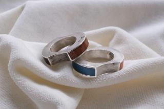 Enamel two sided ring photo