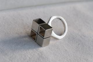 Kaplan box ring photo