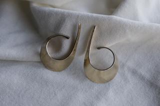 Tone Vigeland ‘Slynge’ ear cuffs with vermeil photo